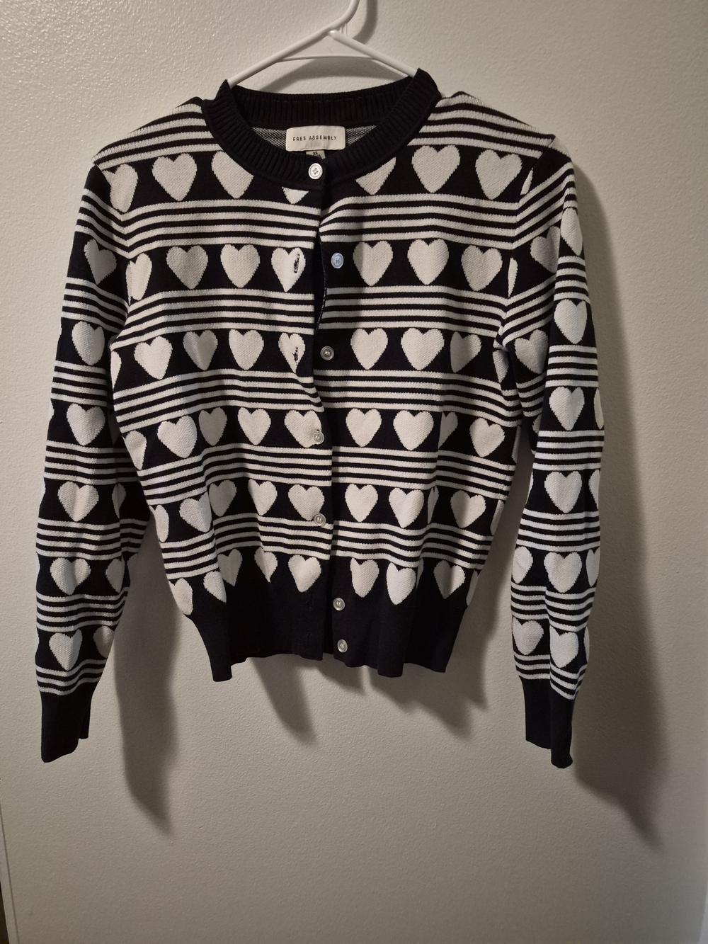 Heart-Stripe Crew Cardigan in Black & White